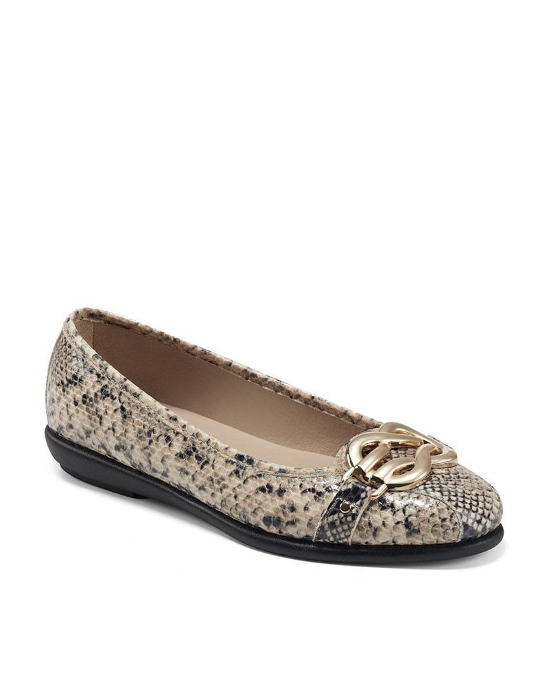 Women's Big Bet Ballet Flats Ivory/Cream $48.51 Shoes