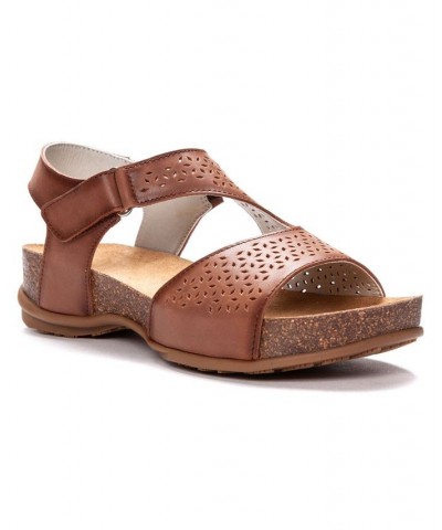 Women's Phoebe Sandals Brown $40.48 Shoes