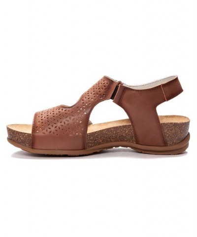 Women's Phoebe Sandals Brown $40.48 Shoes